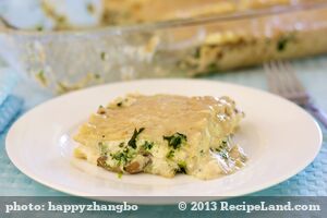 Cheesy Spinach and Mushroom Lasagna