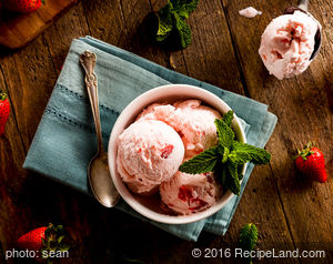 Fresh Fruit Ice Cream