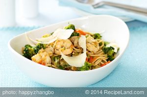 Pasta with Shrimp and Vegetables