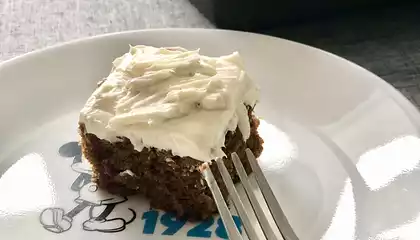 Moist Gingerbread Cake