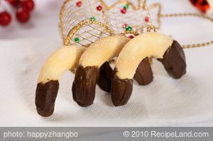 Christmas Chocolate Viennese Crescent Cookies