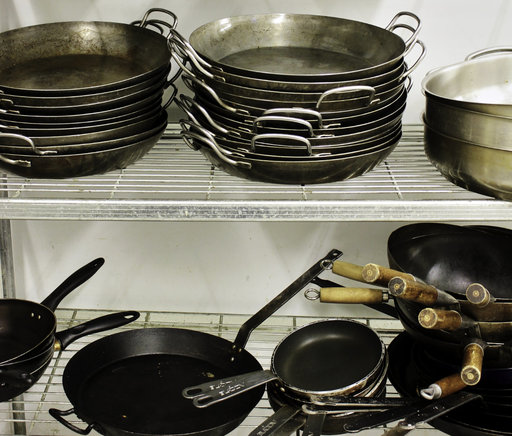 pots-pans-img-5677-1081.jpg