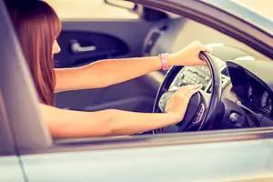  Don’t Sit Idly While Stuck In Traffic: Try These Easy Exercises