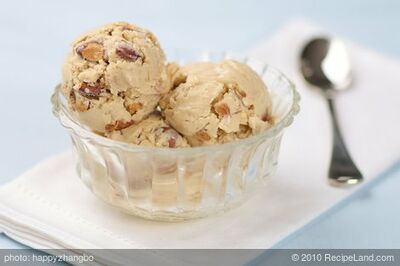 Almond Vanilla Ice Cream