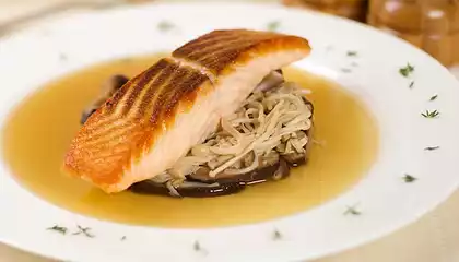 Crispy Salmon with Mushrooms