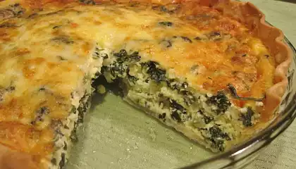 Deep Dish Spinach and Cheddar Quiche