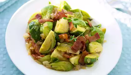 Brussels Sprouts with Bacon and Onions Stir-fry