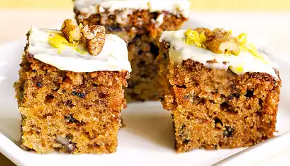 Moist Apple Carrot Cake