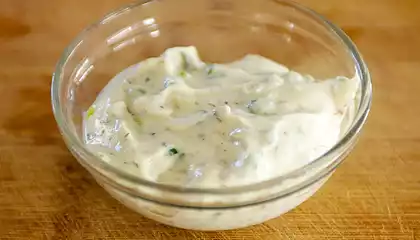 Creamy Ranch Salad Dressing (Light)