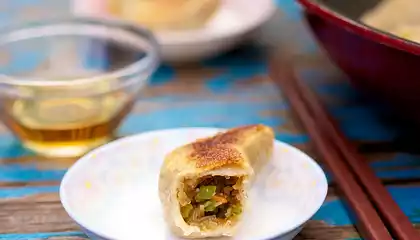 Shiitake, Bell Pepper and Vermicelli Potstickers