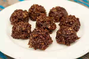 Chocolate No-Bake Oatmeal and Peanut Butter Cookies