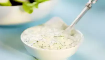 Creamy Dill Salad Dressing and Dip