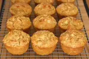 Apple Oat Moist Muffins-Low fat, Low calorie