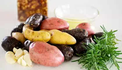 Garlicky Oven Roasted Rosemary Fingerling Potatoes